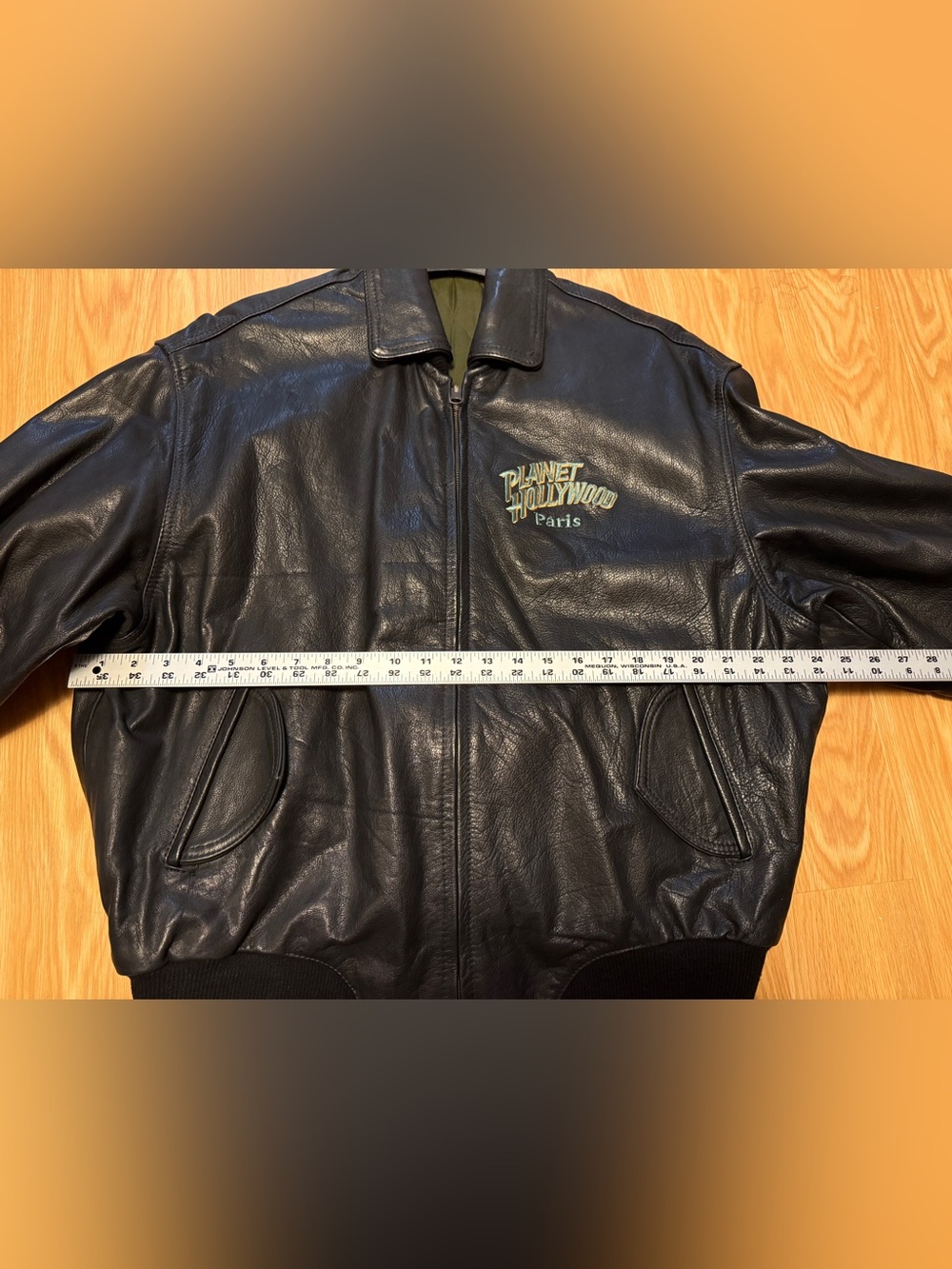 Planet Hollywood Paris Leather Bomber Jacket Sixe XL NWOT - Picture 3 of 3